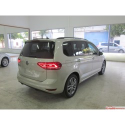 Volkswagen Touran Más 1.5 TSI 150 CV. 6 Velocidades.